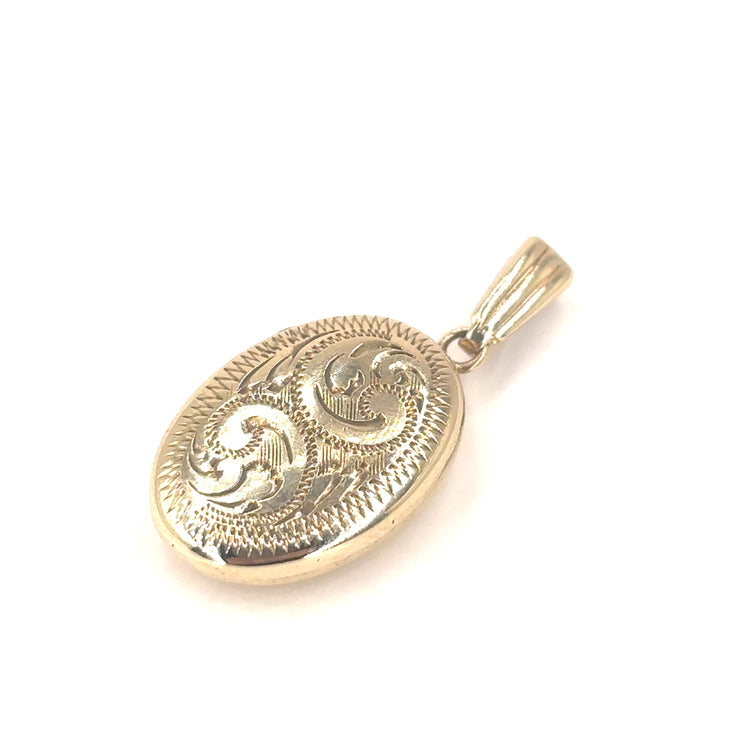 Women’s 9ct Yellow Gold Vintage Engraved Locket - 2.1g - Hyman’s Jewellers