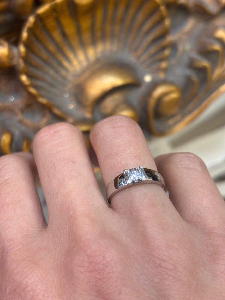 Women’s Platinum 0.30ct Natural Diamond Ring - Hyman’s Jewellers